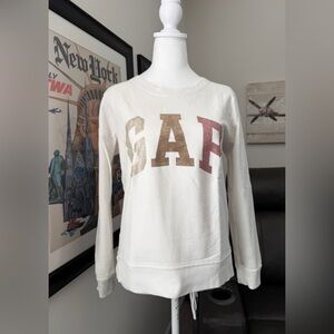 Preloved GAP Cream Sweatshirt with Metallic Accents